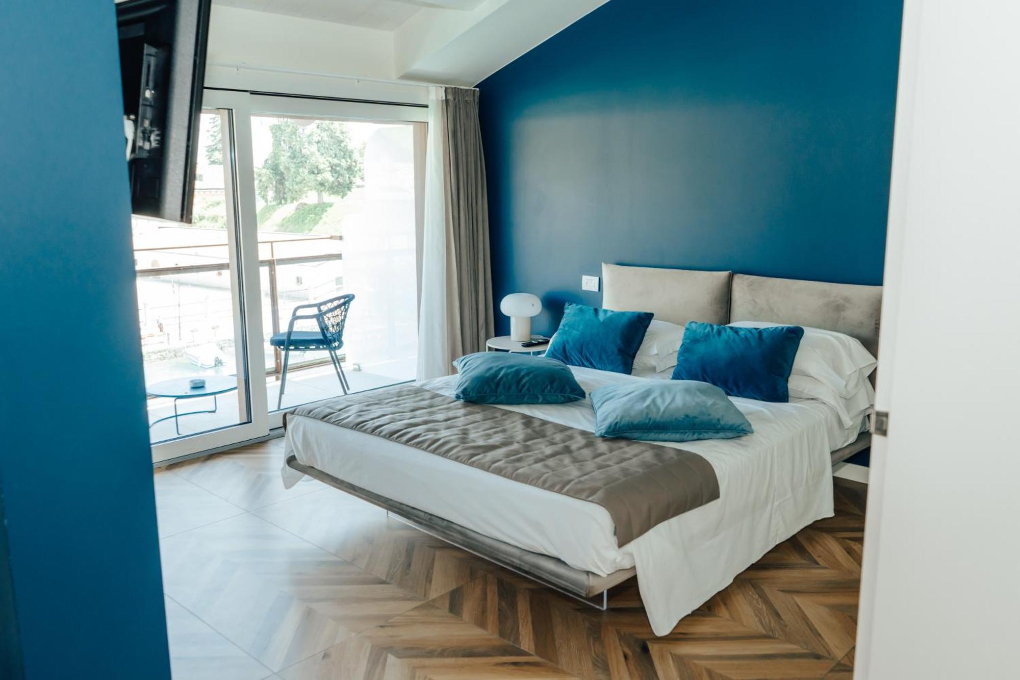 C House Rooms Lake Peschiera del Garda Exteriör bild